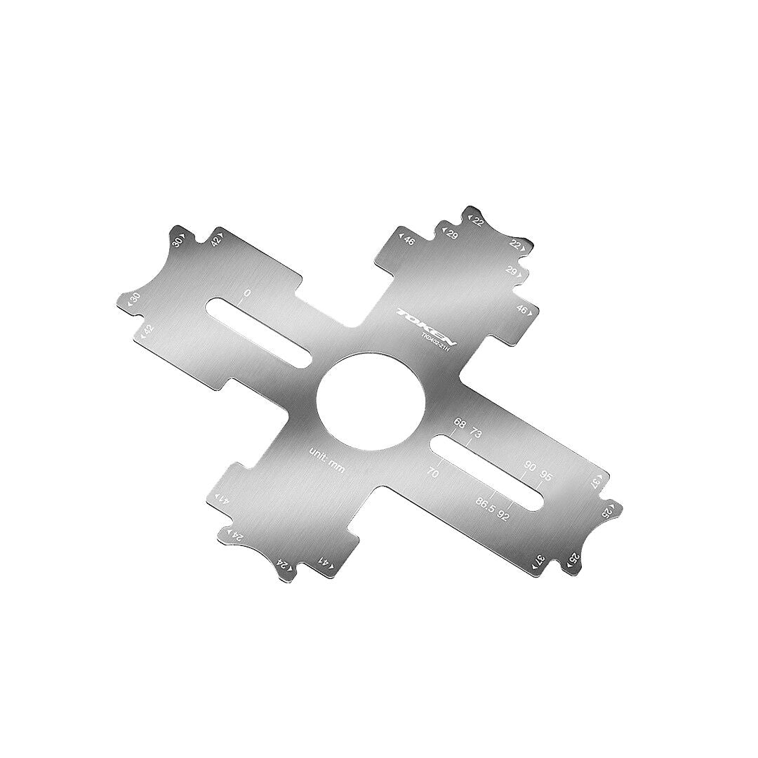 Token tool for measuring bottom brackets
